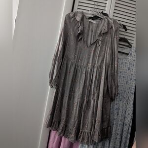 Carly Jean Los Angeles Dress M